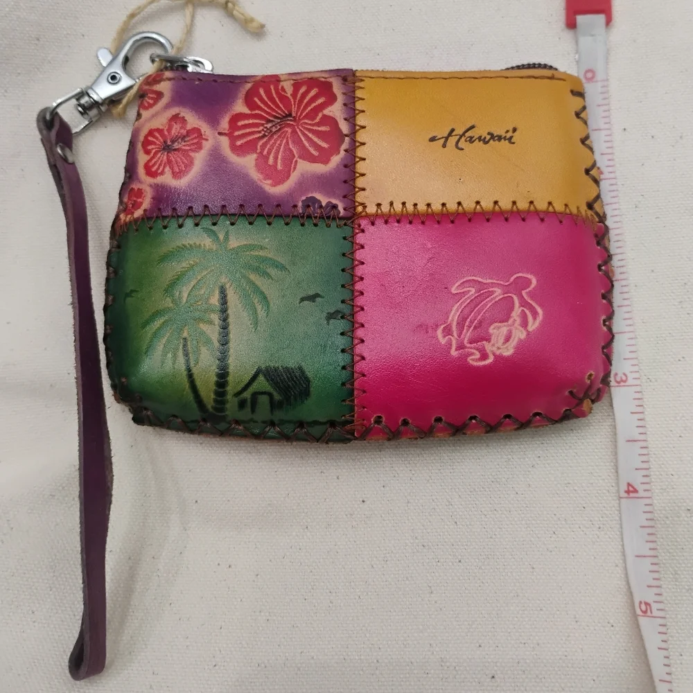 Aloha From Hawaii Handcrafted Multicolored Wristlet / Coin Purse NWOT